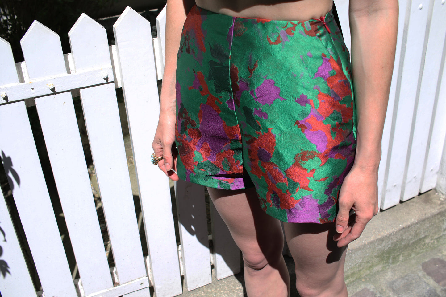 DORIS MINI-SHORTS - EMERALD